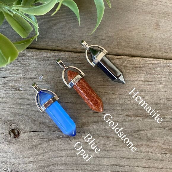 𝅺double Point Crystal Pendant Necklaces - Picture 4 of 4